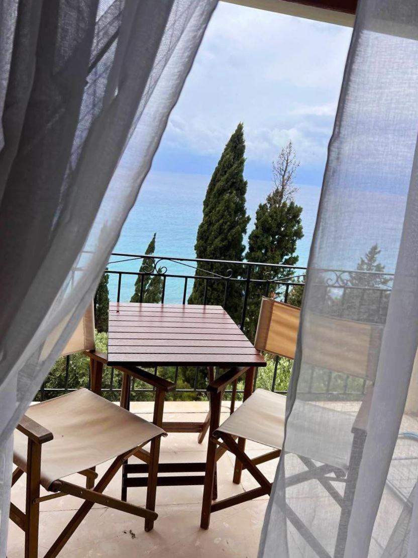 Stefanos Apartments By Sv Alians Agios Gordios  Buitenkant foto
